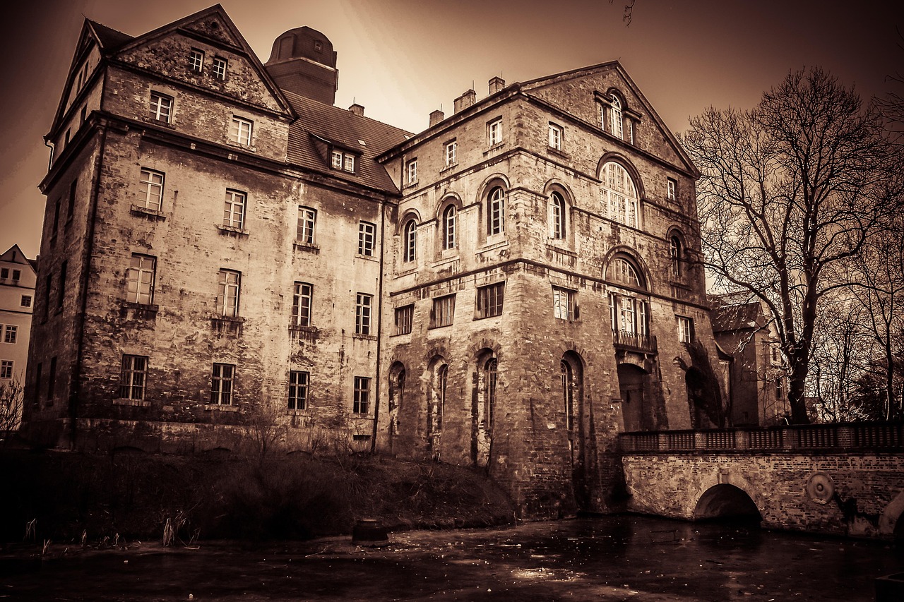 The History of Haunted Houses: From Legend to Reality